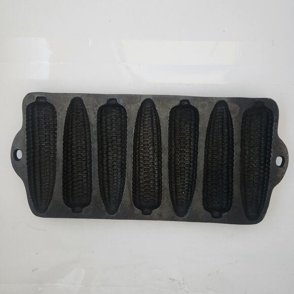 Cast Iron Corn on the cob mold - Picture 1 of 3